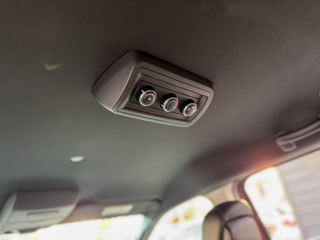 2017 Dodge Grand Caravan SXT Premium Plus/LOW KM/STOW"N GO/CAPTAIN CHAIRS Photo