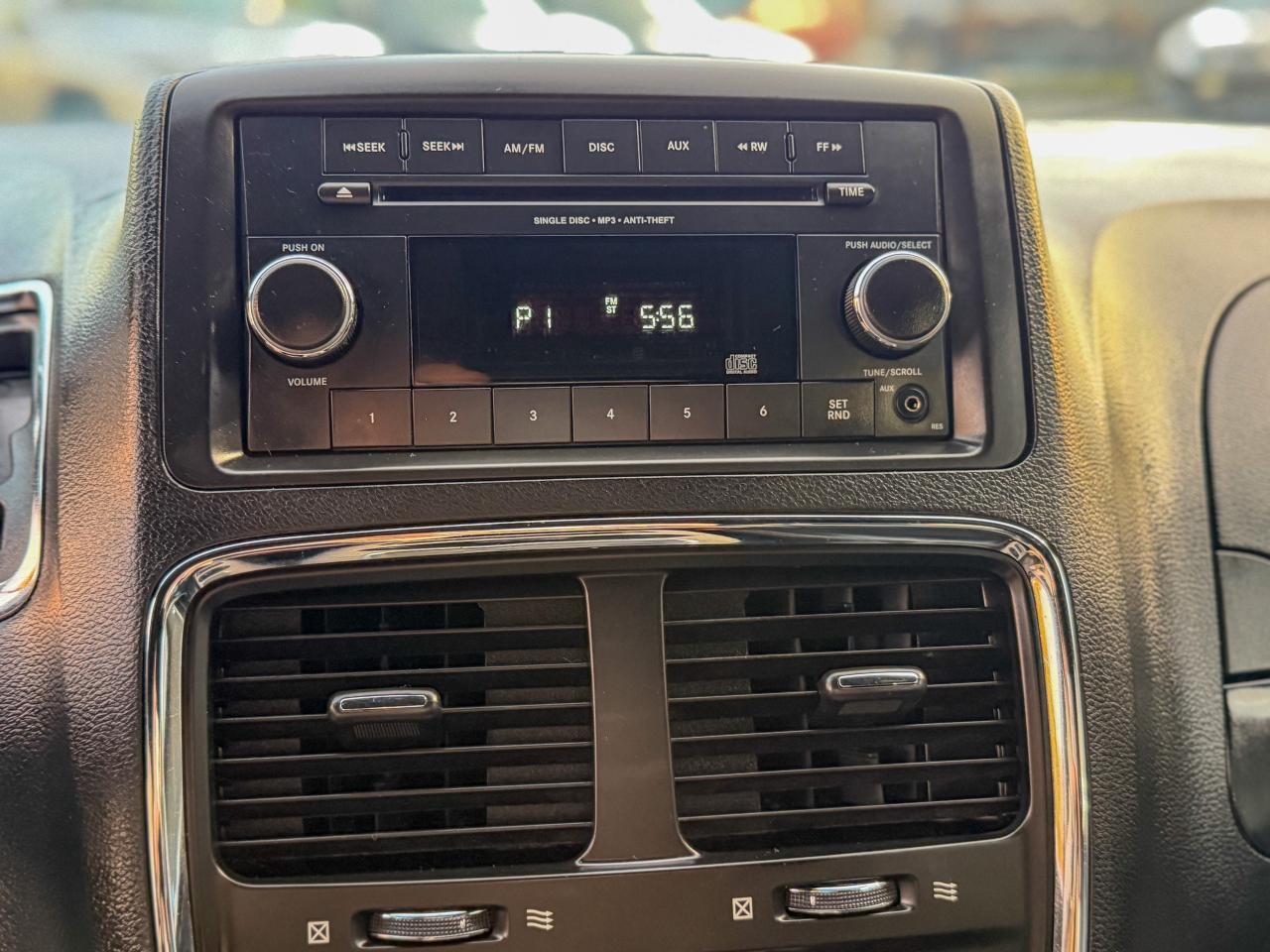 2017 Dodge Grand Caravan SXT Premium Plus/LOW KM/STOW"N GO/CAPTAIN CHAIRS Photo