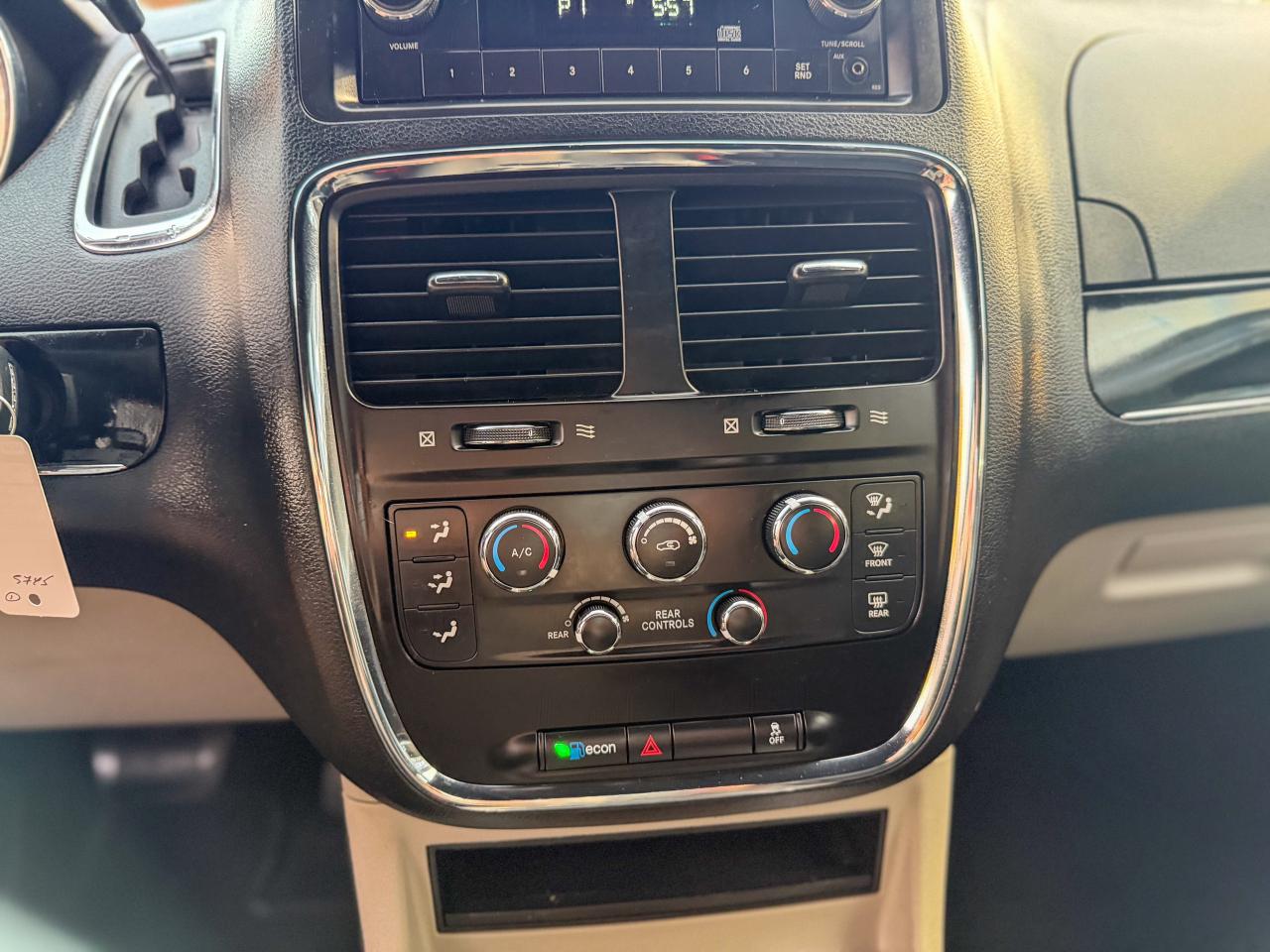 2017 Dodge Grand Caravan SXT Premium Plus/LOW KM/STOW"N GO/CAPTAIN CHAIRS Photo