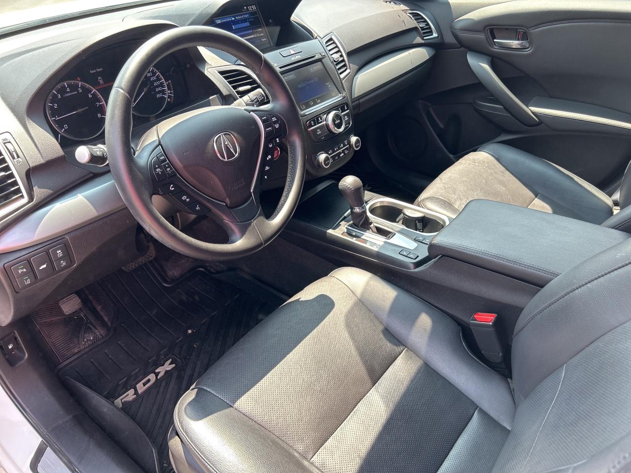 2017 Acura RDX Elite-AWD/NAVI/BSM/REMOTE/ROOF/CAMERA/LDA/3.5L Photo