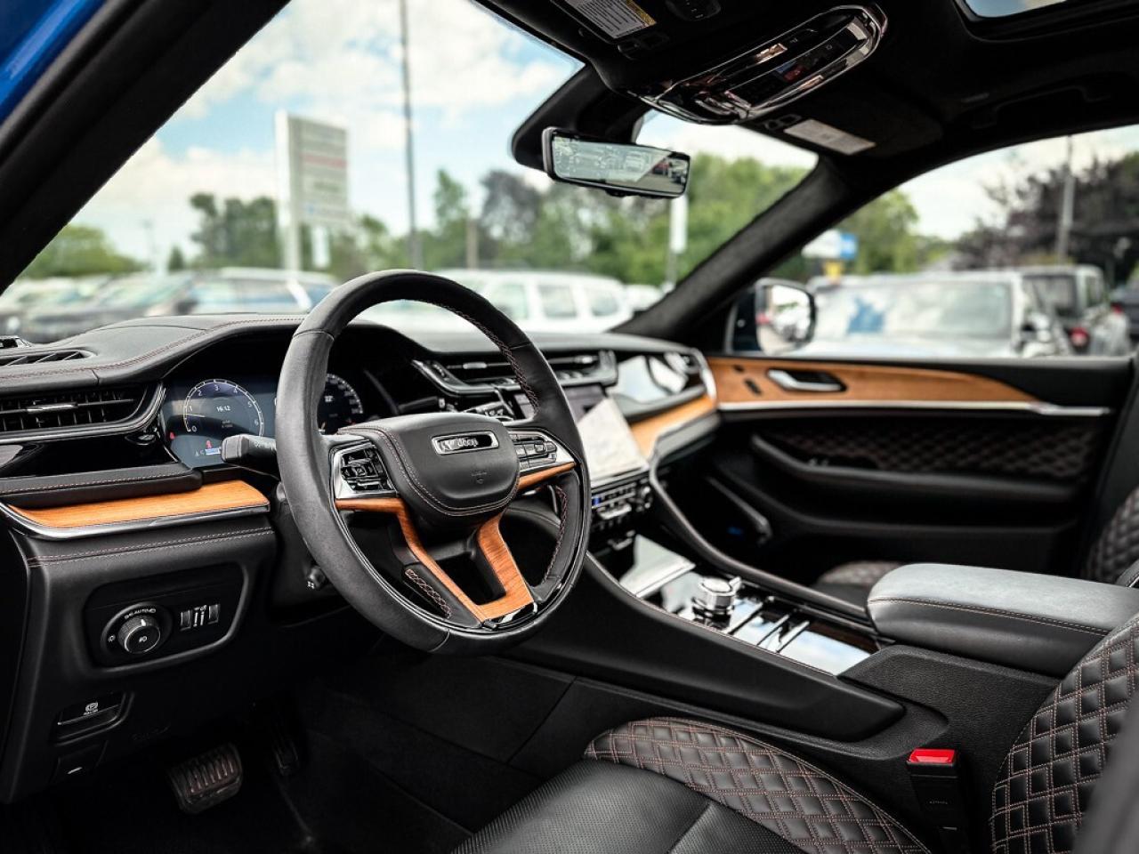 2023 Jeep Grand Cherokee Summit   RESERVE   PASS DISPLAY   PANO ROOF   MASS Photo