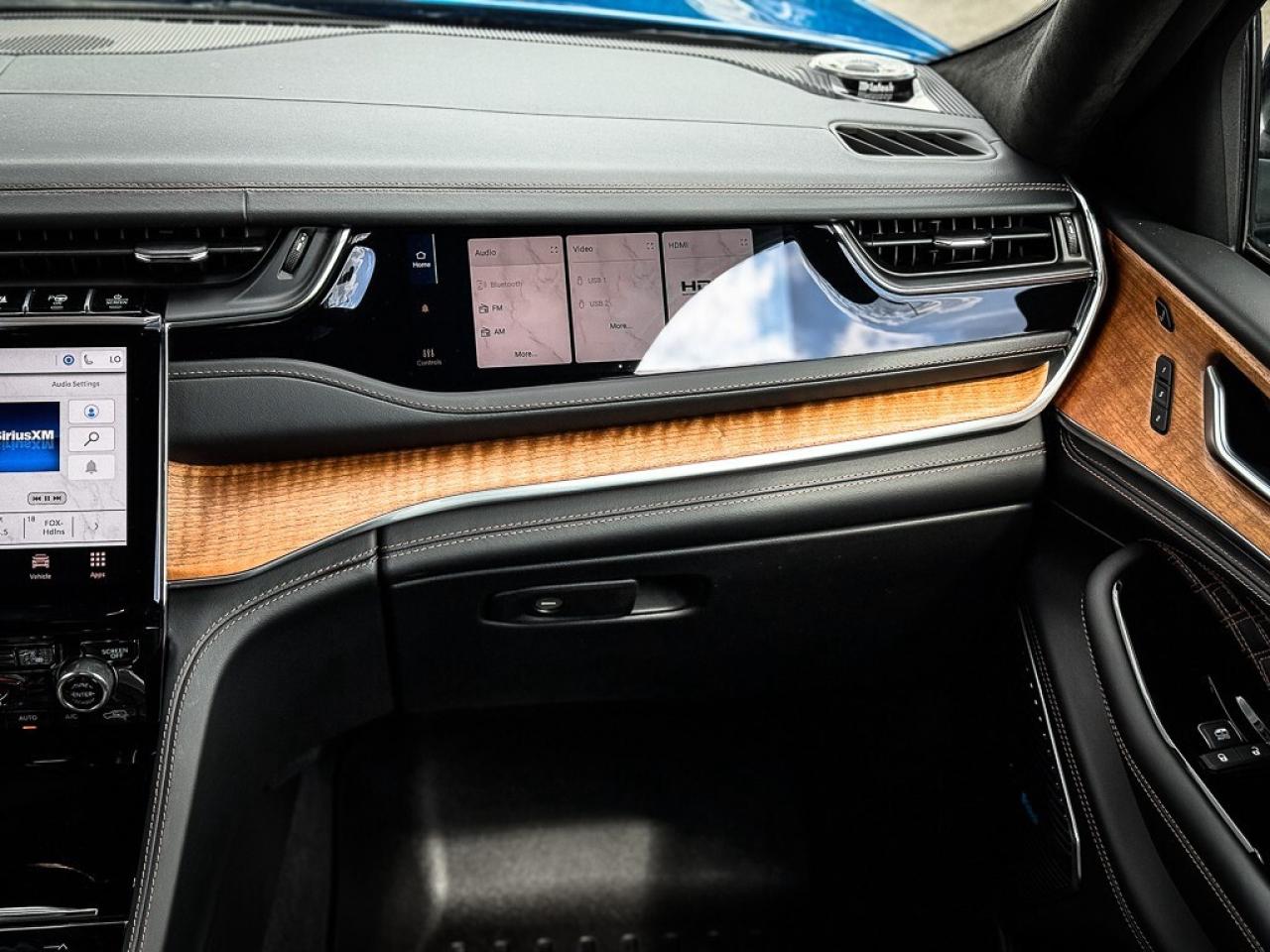 2023 Jeep Grand Cherokee Summit   RESERVE   PASS DISPLAY   PANO ROOF   MASS Photo