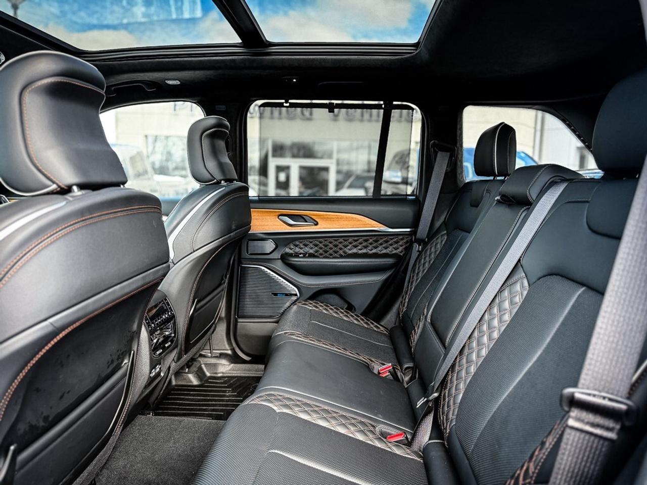 2023 Jeep Grand Cherokee Summit   RESERVE   PASS DISPLAY   PANO ROOF   MASS Photo