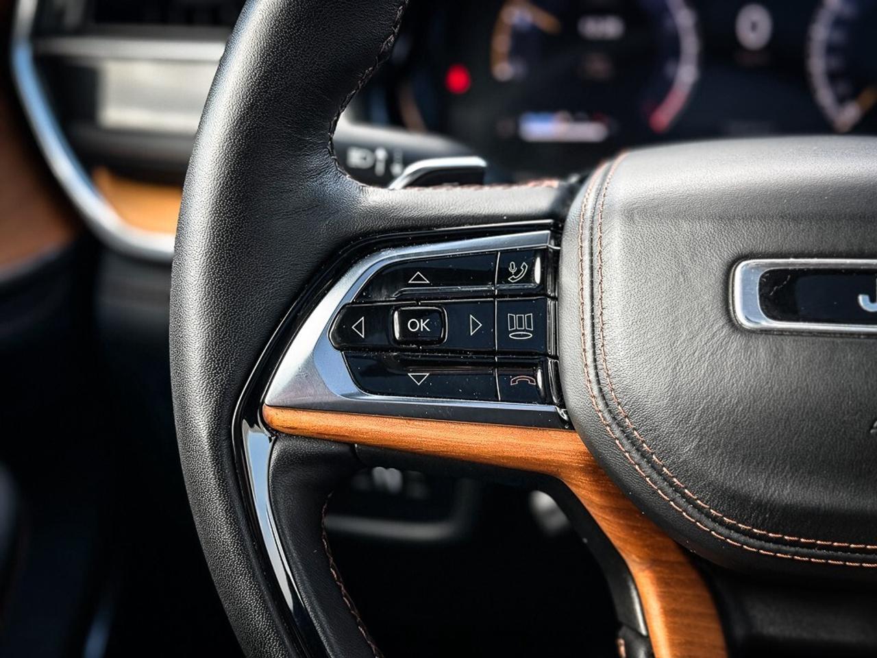 2023 Jeep Grand Cherokee Summit   RESERVE   PASS DISPLAY   PANO ROOF   MASS Photo