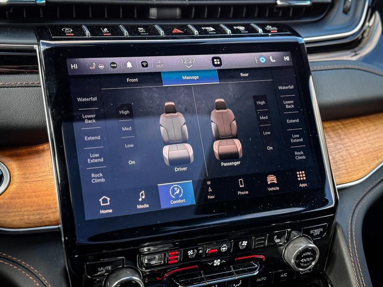 2023 Jeep Grand Cherokee Summit   RESERVE   PASS DISPLAY   PANO ROOF   MASS Photo