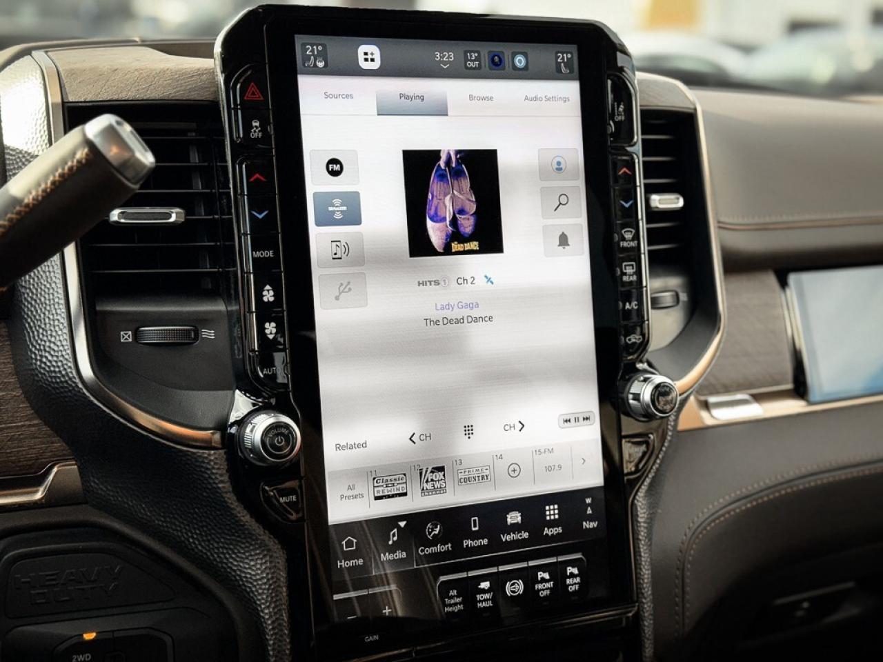 2025 RAM 3500 Limited   LONGHORN   CREW   DUALLY   MAX TOW   LEV Photo