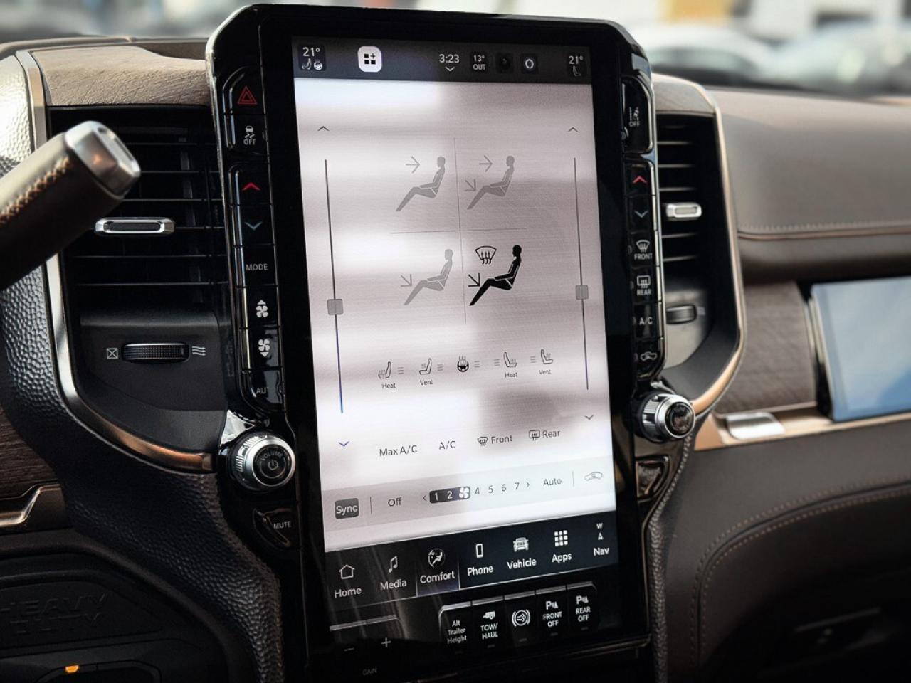 2025 RAM 3500 Limited   LONGHORN   CREW   DUALLY   MAX TOW   LEV Photo