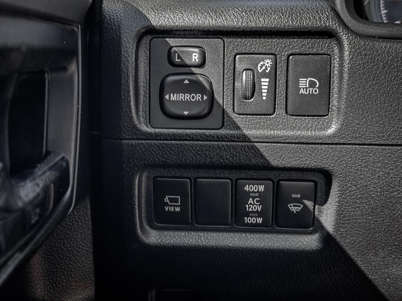 2022 Toyota 4Runner SR5   SUNROOF   HEATED SEATS   HITCH Photo