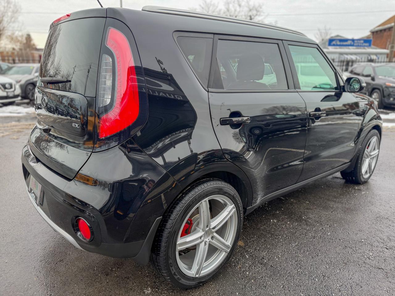 2018 Kia Soul EX Tech/NAVI/BSM/PANO/CAMERA/NO ACCIDENTS/LEATHER Photo