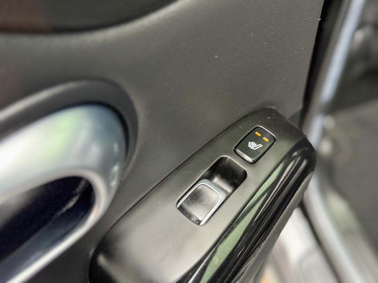 2018 Kia Soul EX Tech/NAVI/BSM/PANO/CAMERA/NO ACCIDENTS/LEATHER Photo