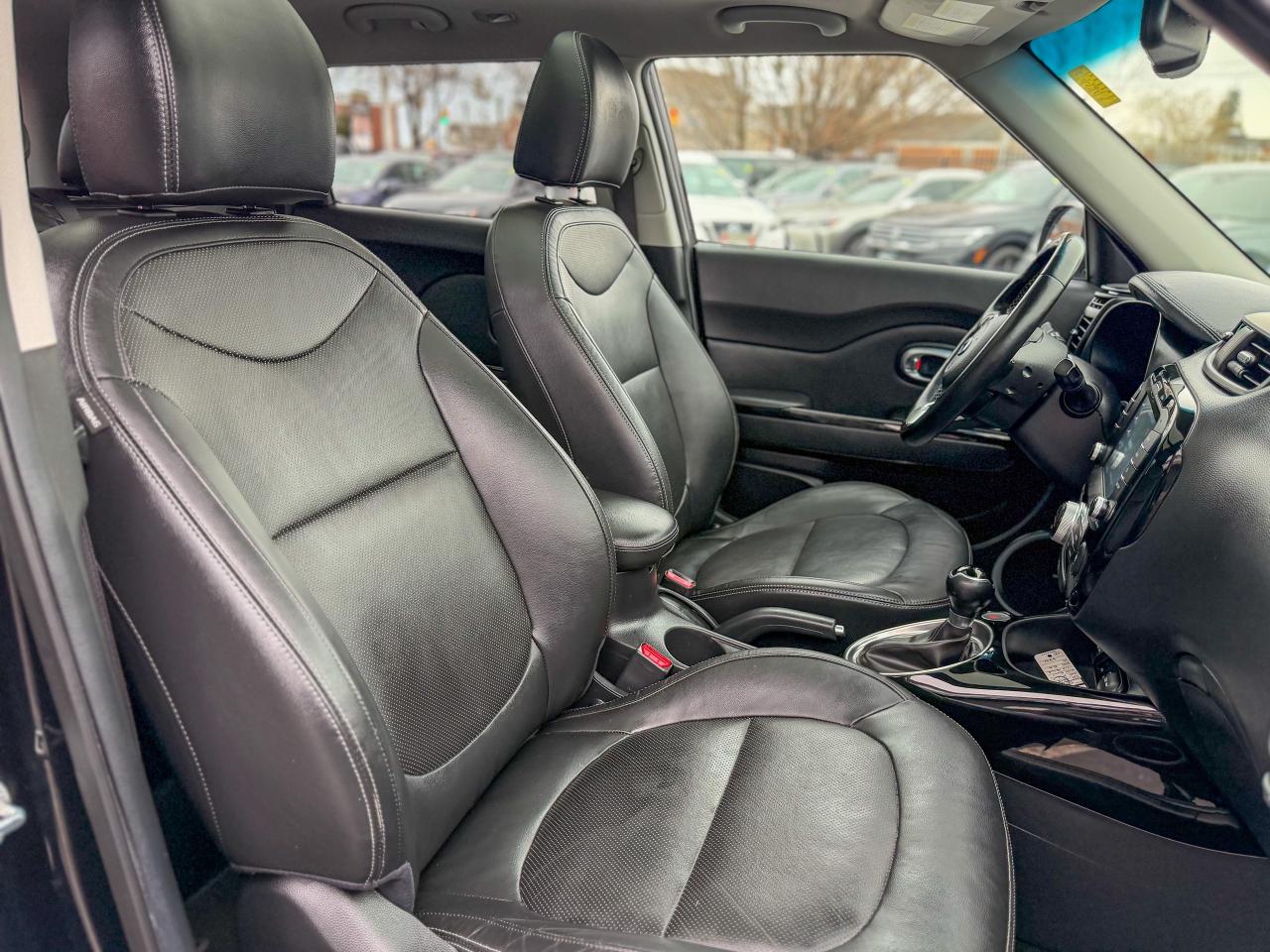 2018 Kia Soul EX Tech/NAVI/BSM/PANO/CAMERA/NO ACCIDENTS/LEATHER Photo