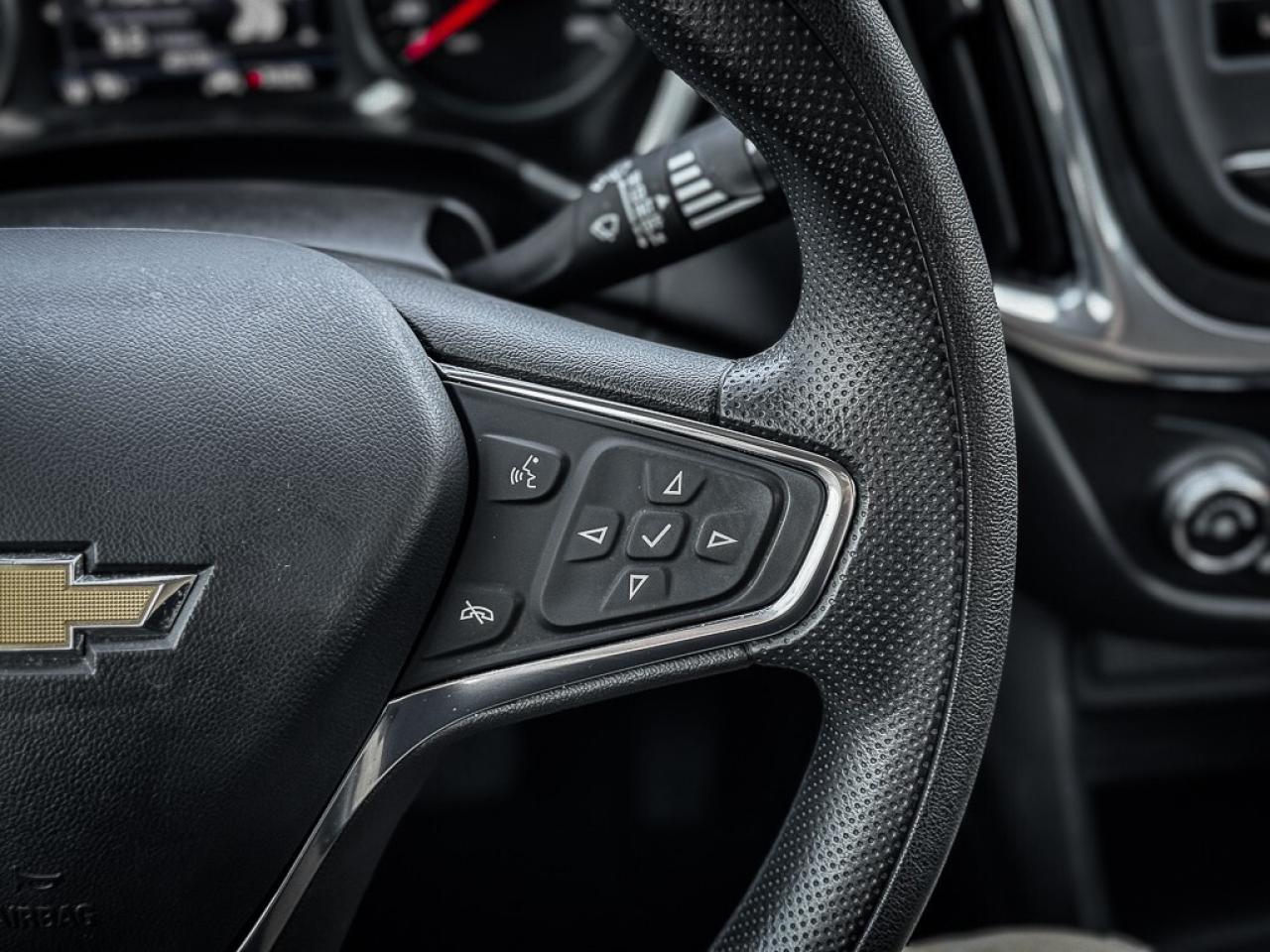 2023 Chevrolet Equinox LT   AWD   HEATED SEATS   CARPLAY Photo