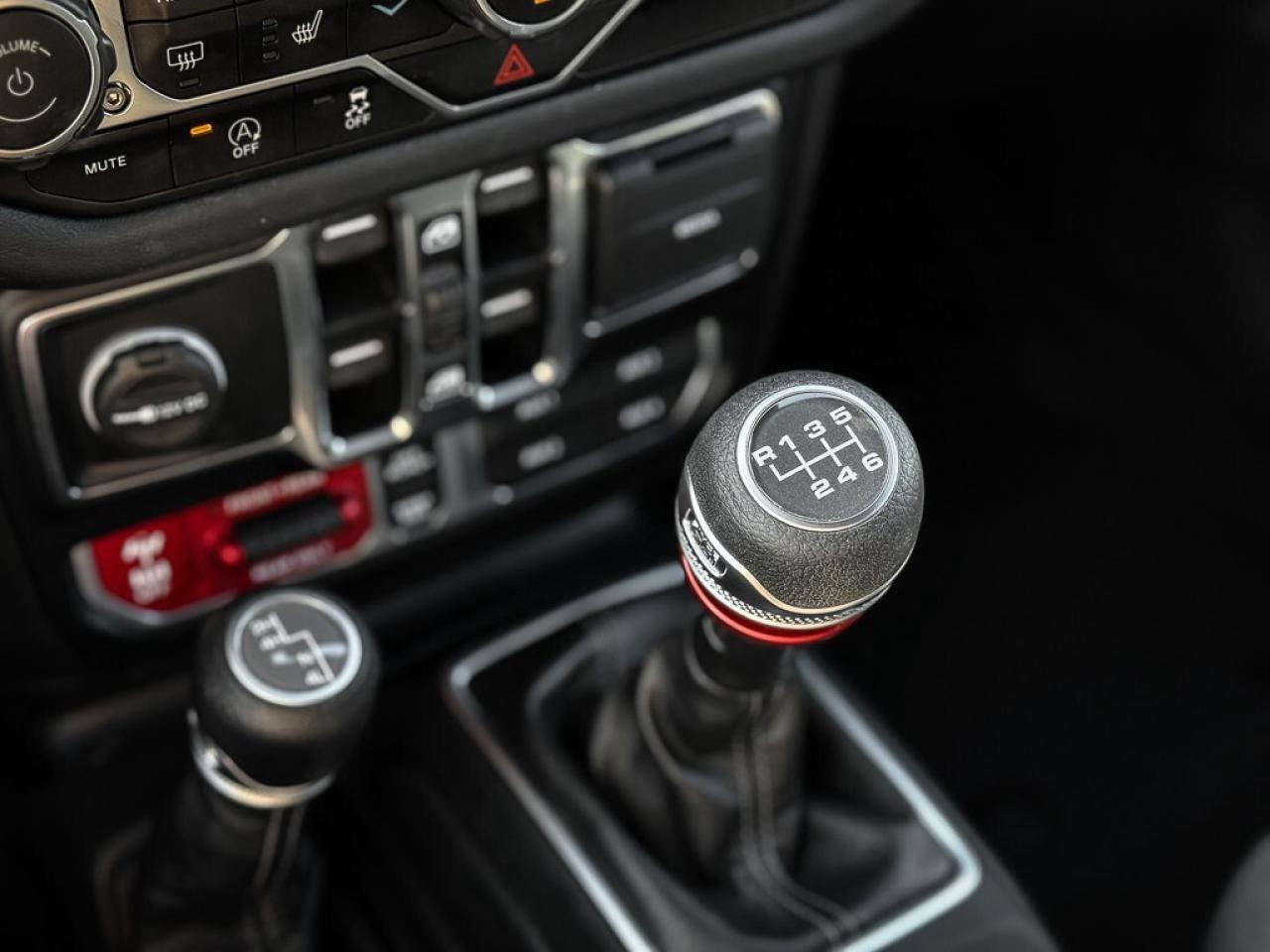 2024 Jeep Wrangler Rubicon   6-SPEED   SKY TOP   ALPINE AUDIO   HEATE Photo