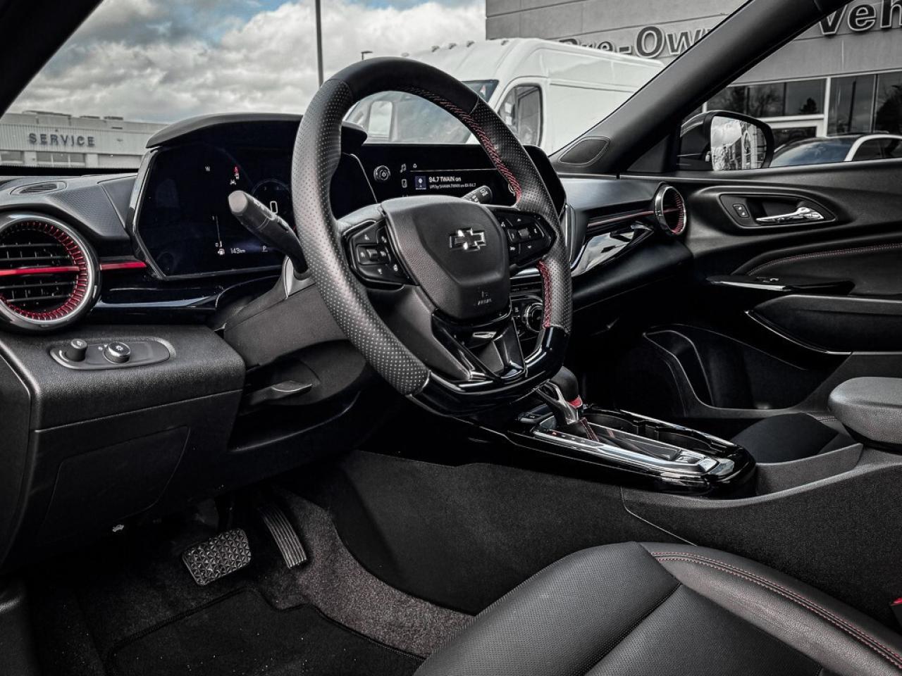 2025 Chevrolet Trax 2RS   REMOTE START   CARPLAY   HEATED SEATS Photo