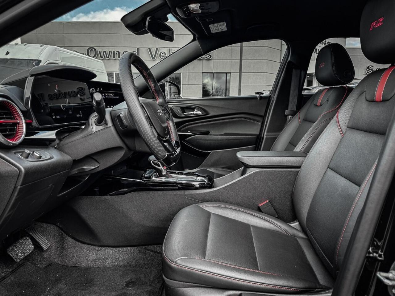 2025 Chevrolet Trax 2RS   REMOTE START   CARPLAY   HEATED SEATS Photo