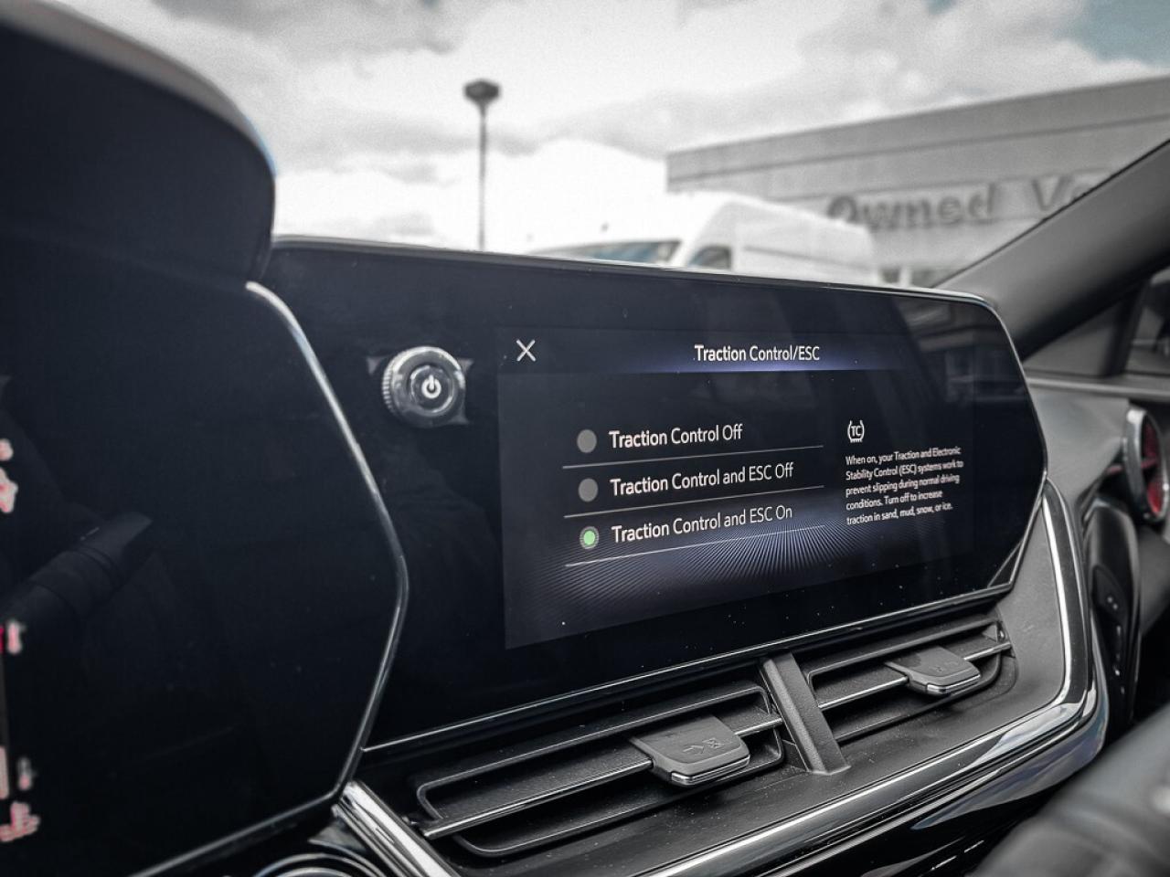 2025 Chevrolet Trax 2RS   REMOTE START   CARPLAY   HEATED SEATS Photo