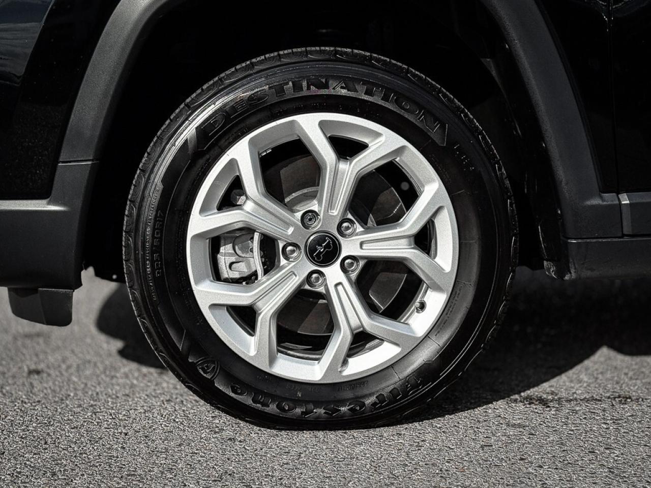 2025 Jeep Compass Sport   HEATED SEATS   LANE KEEP   CARPLAY Photo