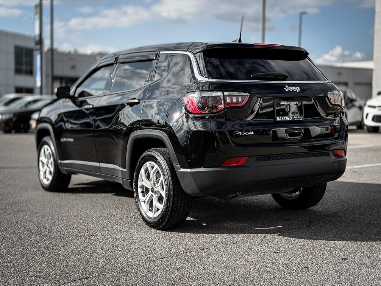 2025 Jeep Compass Sport   HEATED SEATS   LANE KEEP   CARPLAY Photo