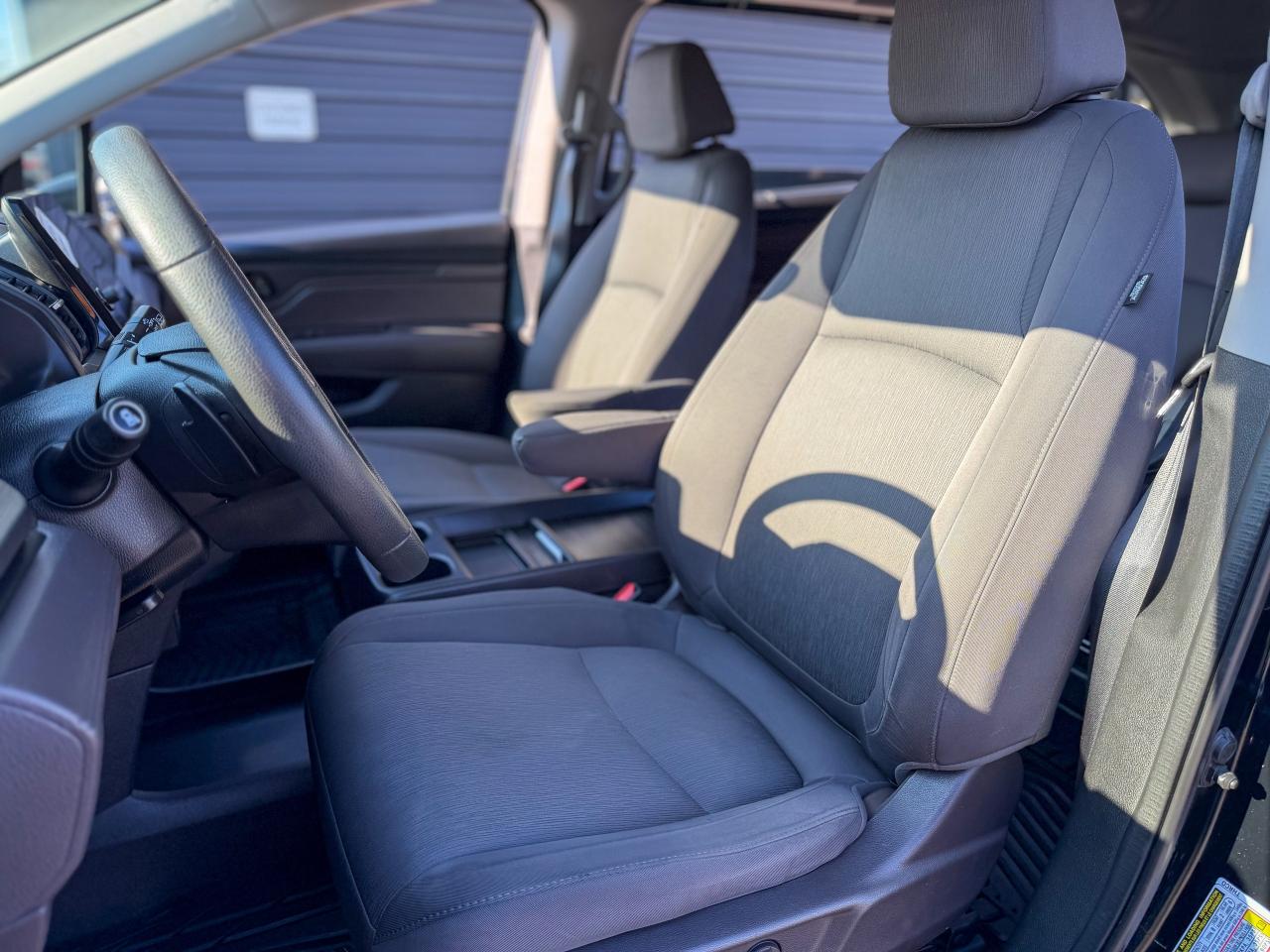 2019 Honda Odyssey EX/8 PASS/LOW KM/P. SLIDING DOORS/REMOTE/ROOF/ECON Photo