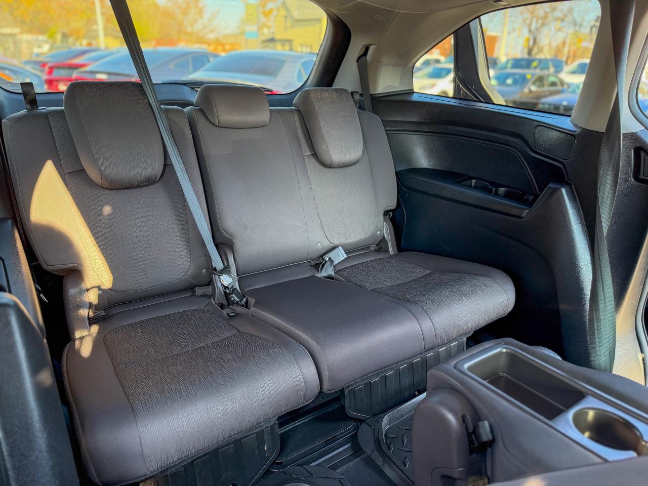 2019 Honda Odyssey EX/8 PASS/LOW KM/NO ACCIDENTS/CAMERA/REMOTE/ROOF Photo