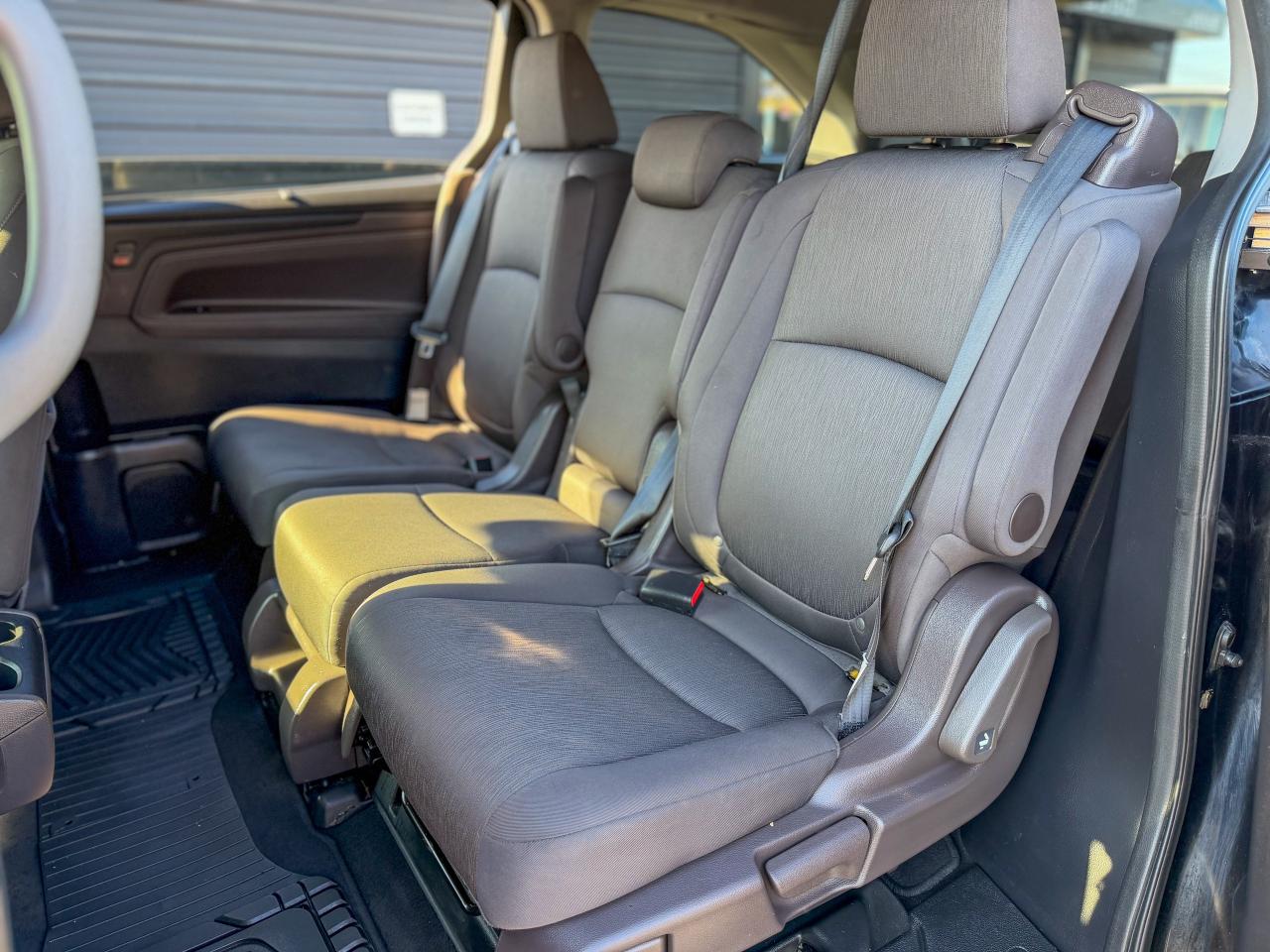 2019 Honda Odyssey EX/8 PASS/LOW KM/P. SLIDING DOORS/REMOTE/ROOF/ECON Photo