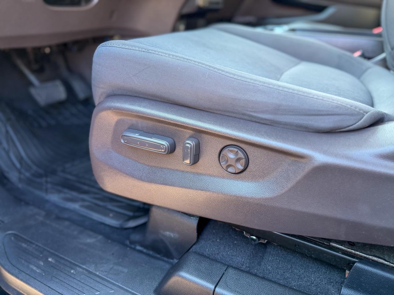 2019 Honda Odyssey EX/8 PASS/LOW KM/P. SLIDING DOORS/REMOTE/ROOF/ECON Photo