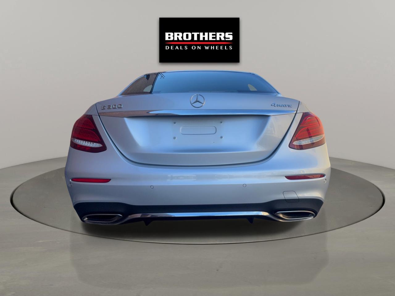 2018 Mercedes-Benz E-Class E 300 4MATIC Sedan Accident Free Photo