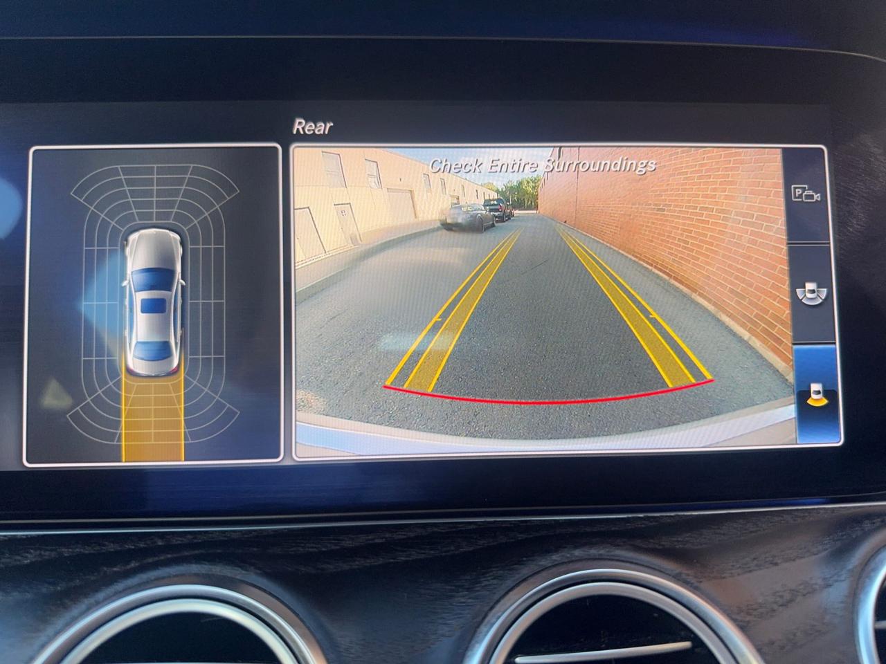 2018 Mercedes-Benz E-Class E 300 4MATIC Sedan Accident Free Photo