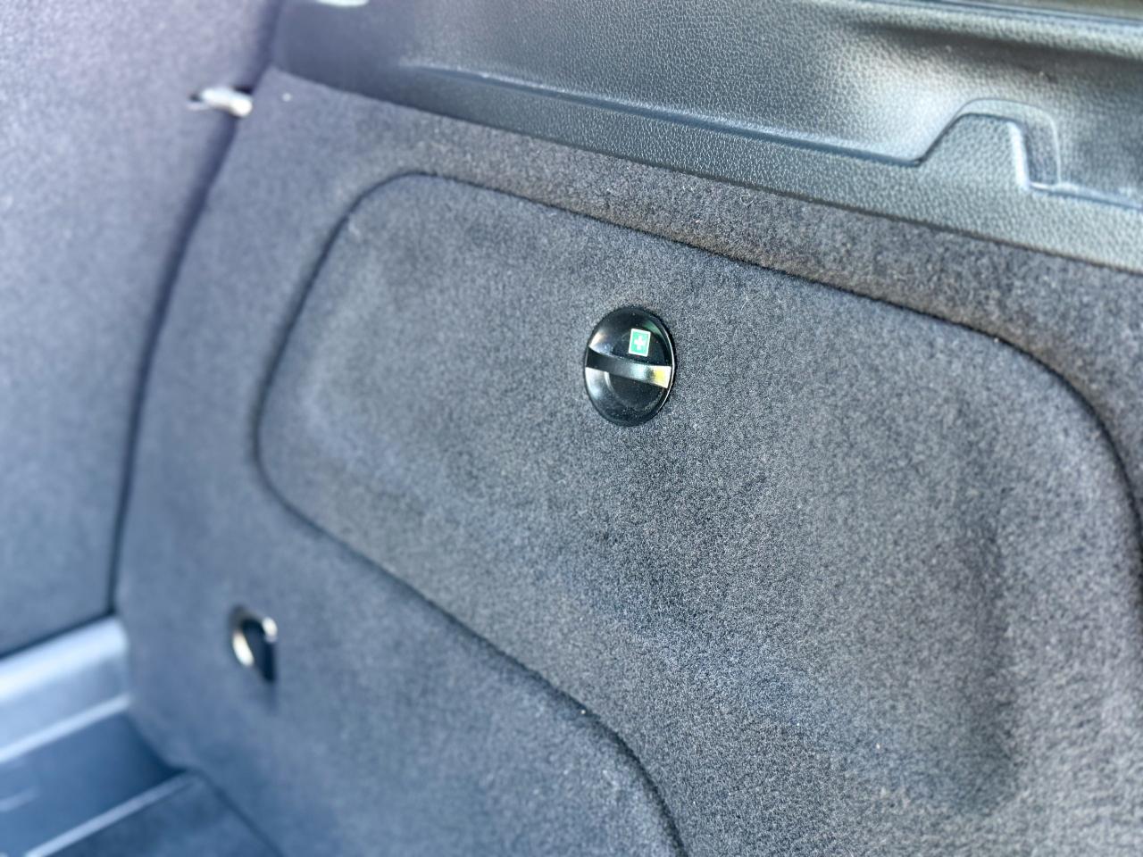 2019 Mercedes-Benz B-Class B250 Sports Tourer/NAVI/BSM/CAMERA/ROOF/LOW KM/2 L Photo