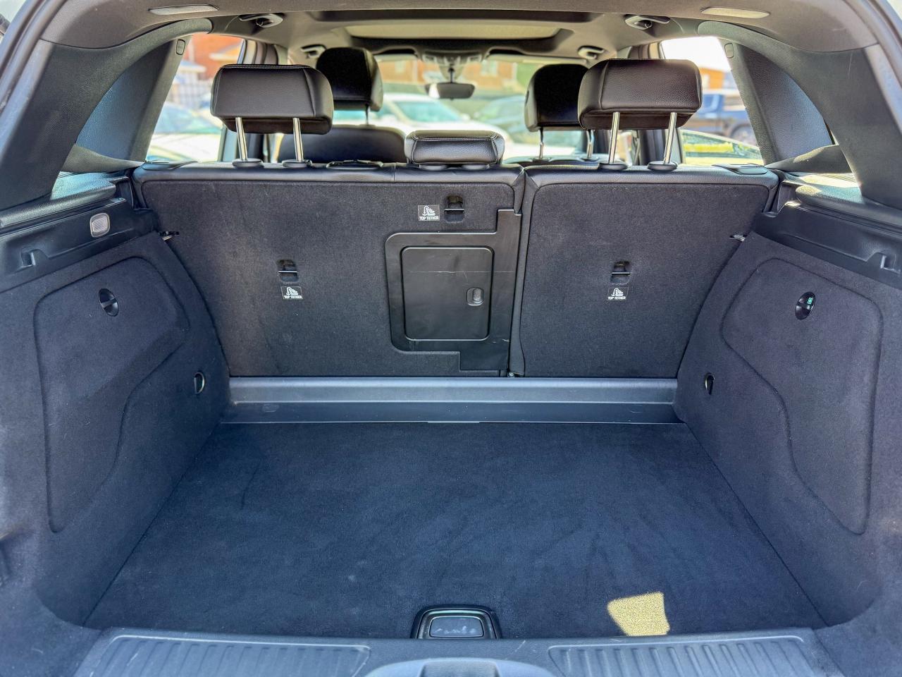 2019 Mercedes-Benz B-Class B250 Sports Tourer/NAVI/BSM/CAMERA/ROOF/LOW KM/2 L Photo