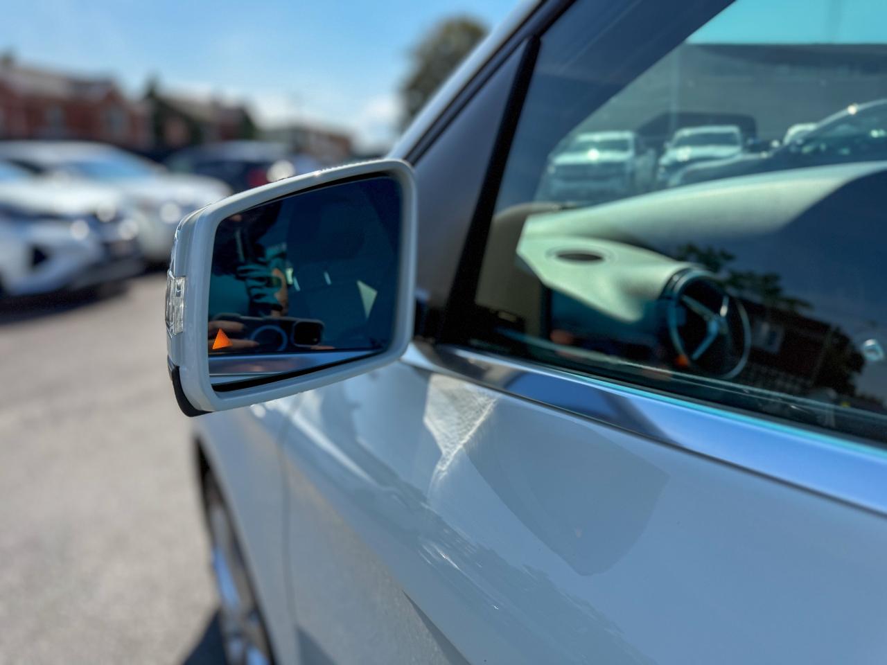 2019 Mercedes-Benz B-Class B250 Sports Tourer/NAVI/BSM/CAMERA/ROOF/LOW KM/2 L Photo