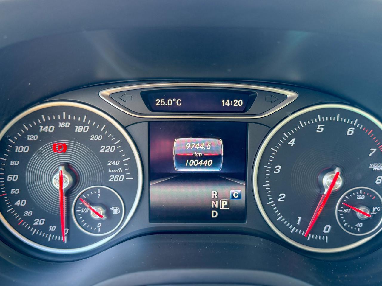 2019 Mercedes-Benz B-Class B250 Sports Tourer/NAVI/BSM/CAMERA/ROOF/LOW KM/2 L Photo