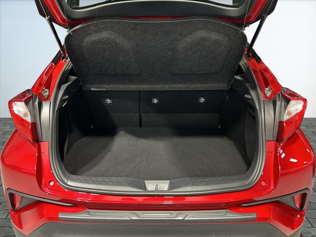 2021 Toyota C-HR Limited Top of the line / Leather / Sunroof / NAVI Photo