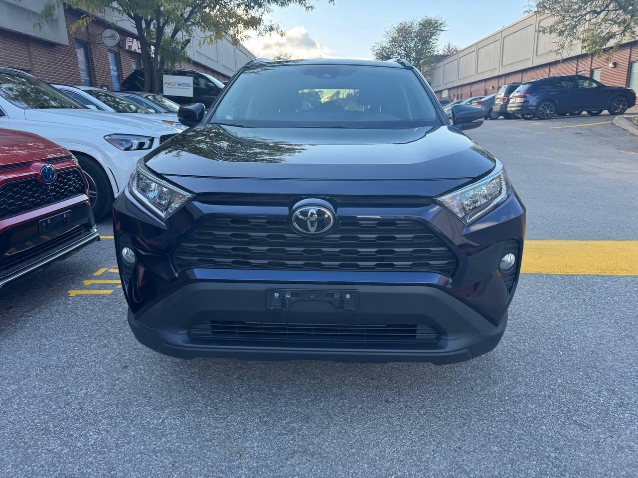2019 Toyota RAV4 XLE, ONE OWNER, NO ACCIDENT Photo