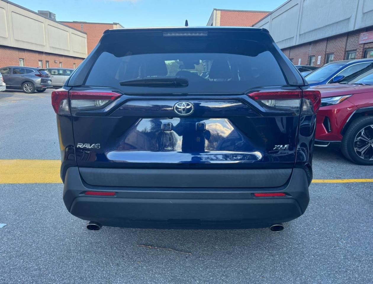 2019 Toyota RAV4 XLE, ONE OWNER, NO ACCIDENT Photo