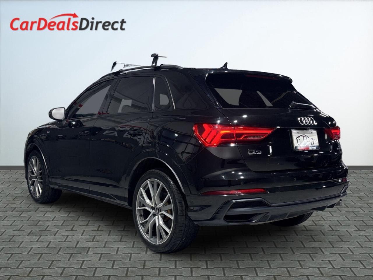 2020 Audi Q3 Technik S LIne quattro / PanoRoof / NAVI / B Cam / Photo3