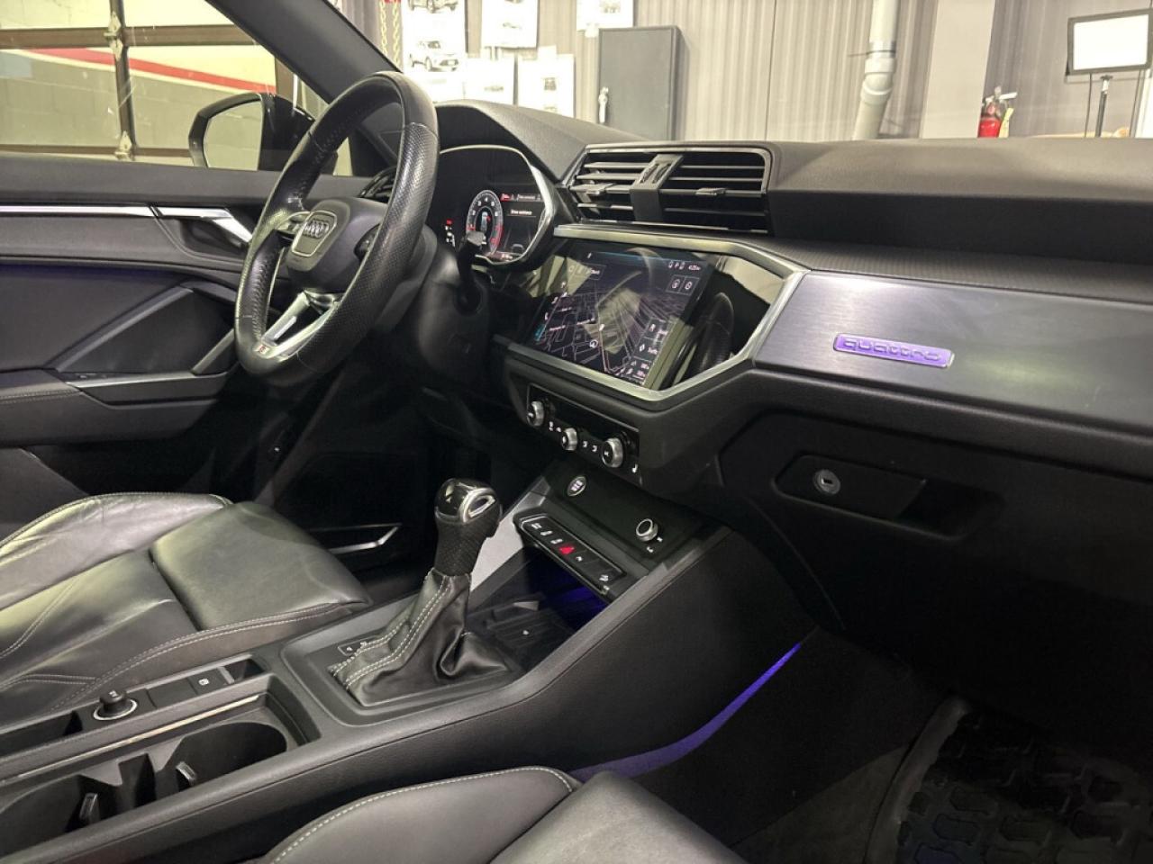 2020 Audi Q3 Technik S LIne quattro / PanoRoof / NAVI / B Cam / Photo