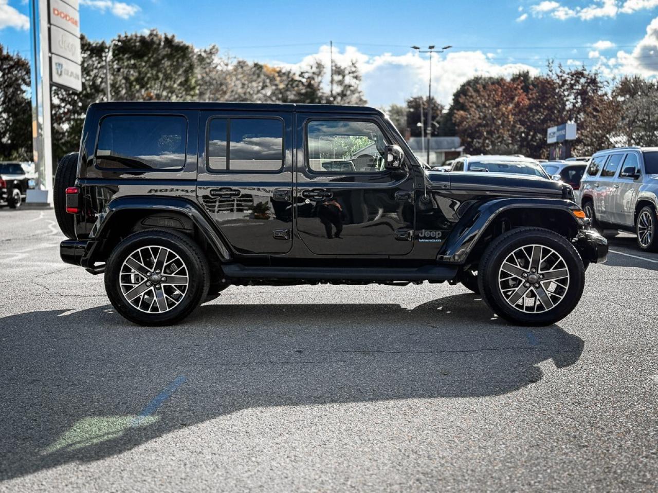 2023 Jeep Wrangler 4xe Sahara   HEATED LEATHER   ALPINE AUDIO   REMOTE ST Photo3