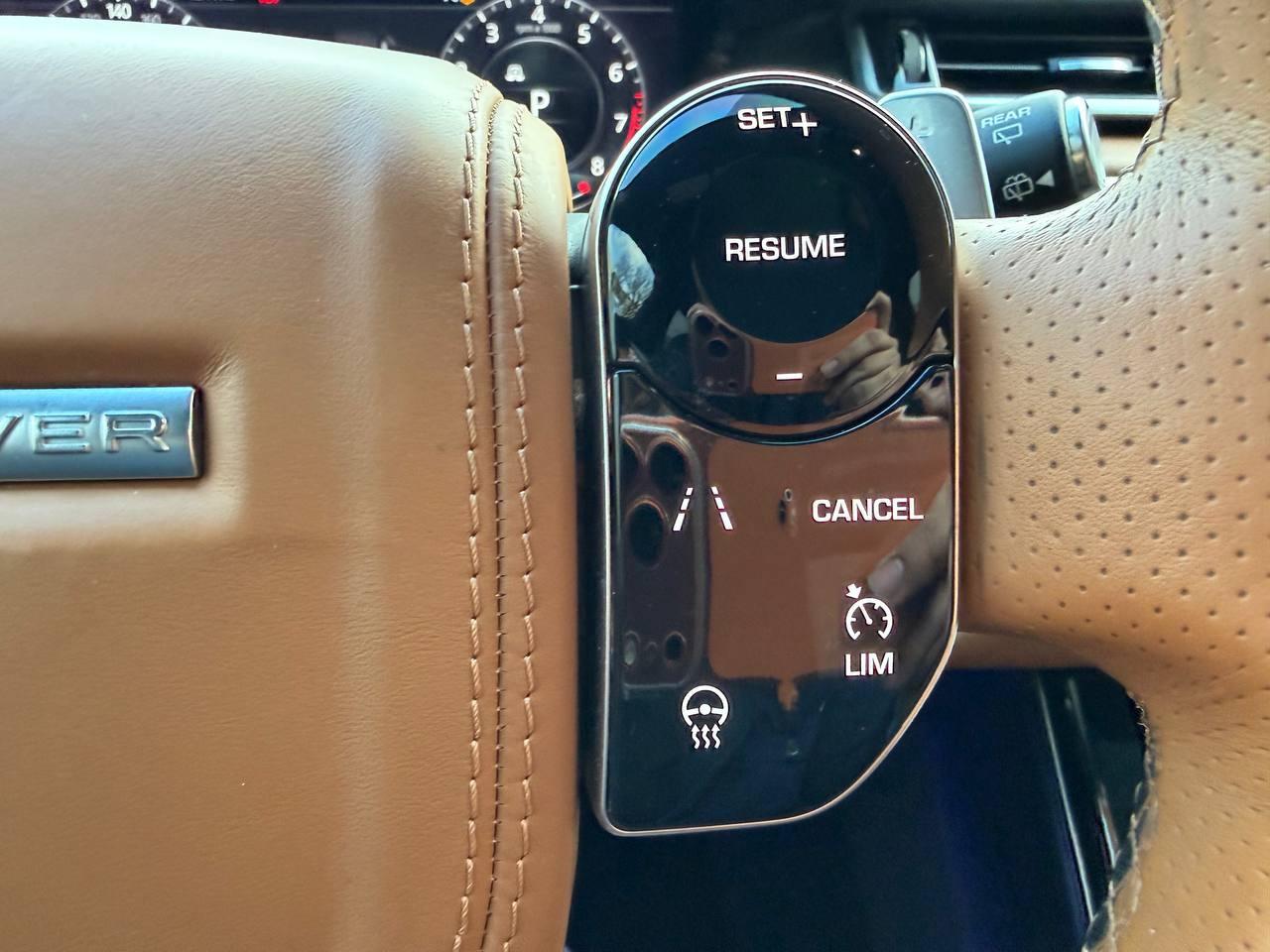 2018 Land Rover Range Rover Velar P380 SE R-Dynamic Photo