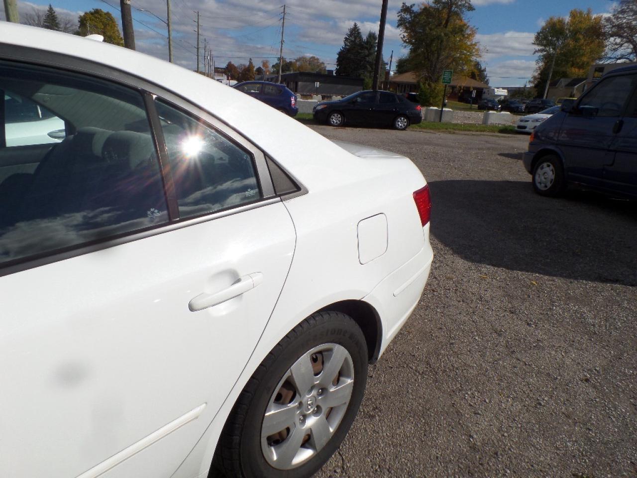 2010 Hyundai Sonata 4dr Sdn I4 Auto GL Photo