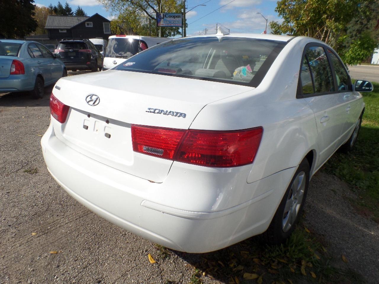 2010 Hyundai Sonata 4dr Sdn I4 Auto GL Photo