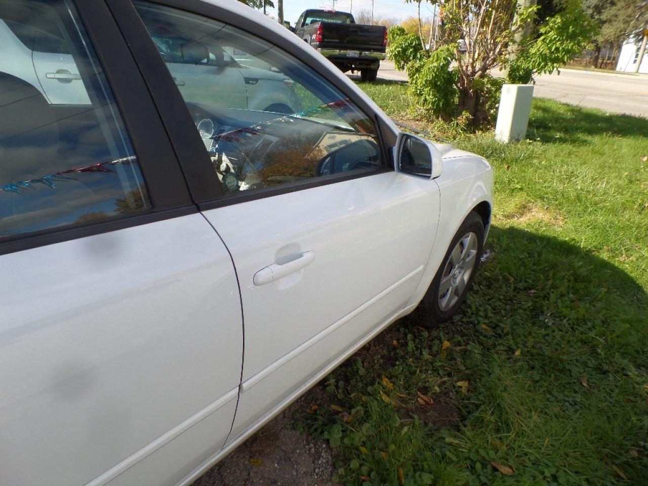 2010 Hyundai Sonata 4dr Sdn I4 Auto GL Photo