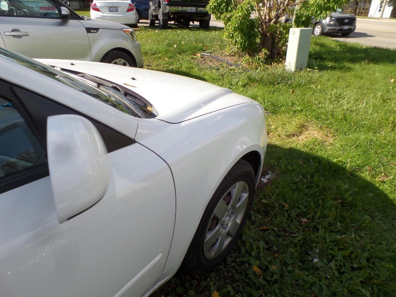 2010 Hyundai Sonata 4dr Sdn I4 Auto GL Photo