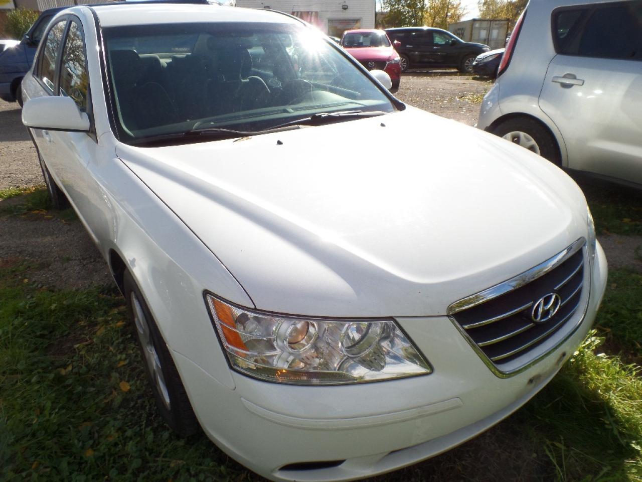 2010 Hyundai Sonata 4dr Sdn I4 Auto GL Photo