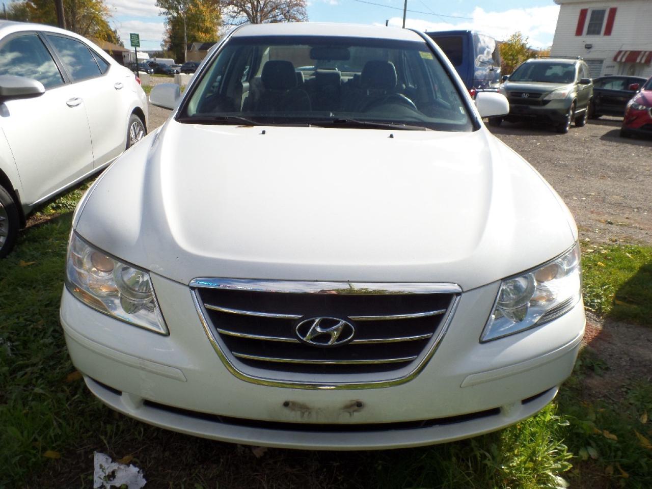 2010 Hyundai Sonata 4dr Sdn I4 Auto GL Photo