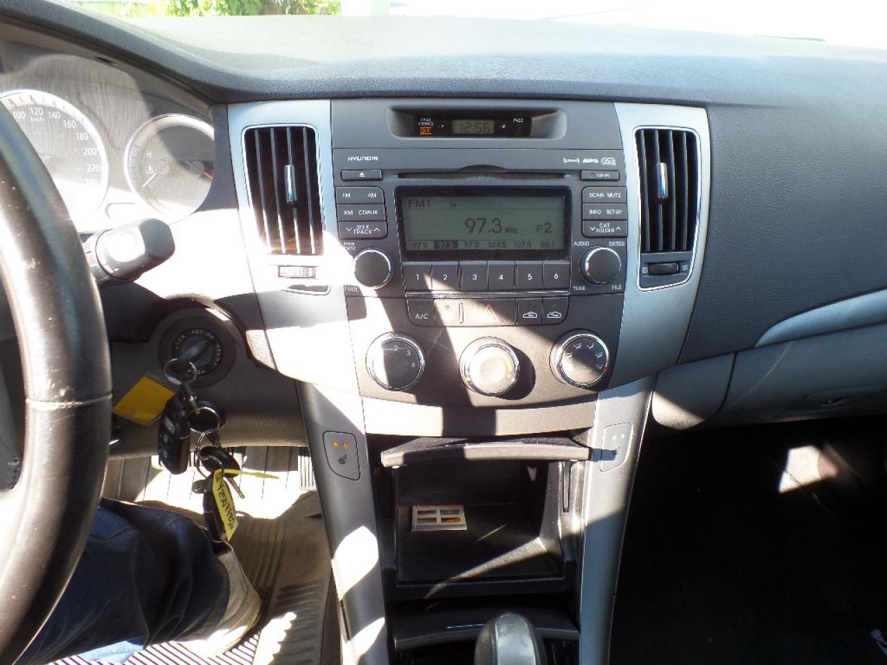 2010 Hyundai Sonata 4dr Sdn I4 Auto GL Photo