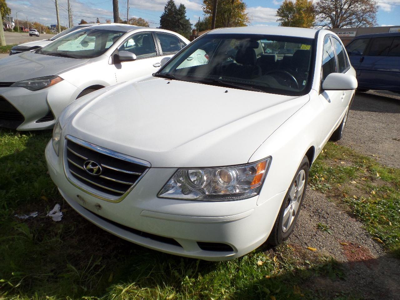 2010 Hyundai Sonata 4dr Sdn I4 Auto GL Photo0