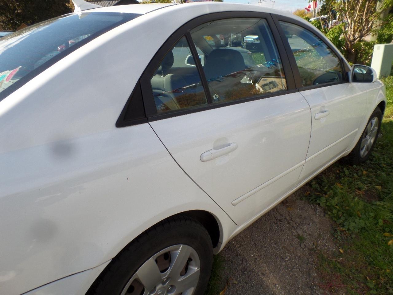 2010 Hyundai Sonata 4dr Sdn I4 Auto GL Photo