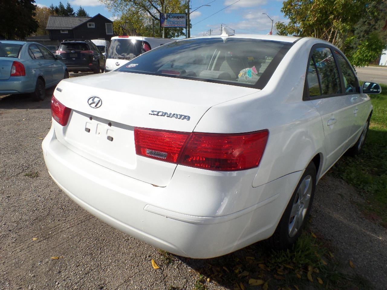 2010 Hyundai Sonata 4dr Sdn I4 Auto GL Photo