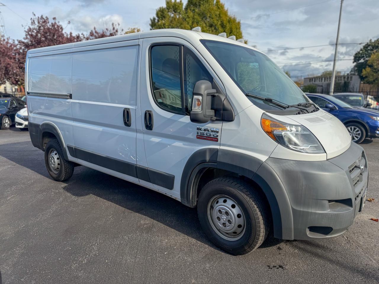 2015 RAM ProMaster Cargo Van 1500 Low Roof 136  WB/ DIESEL/LOW KM/NO ACCIDENTS Photo